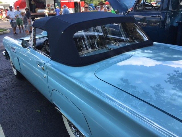 1957 Ford Thunderbird Hardtop Convertible - photo 2