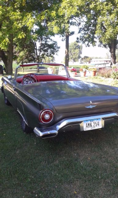 1957 Ford Thunderbird - photo 3