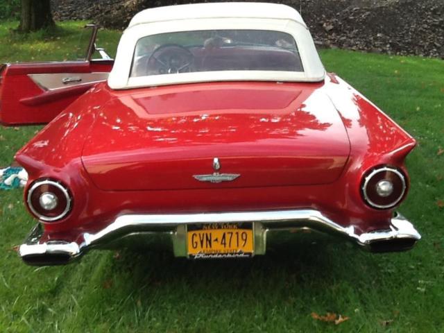 1957 Ford Thunderbird - photo 4