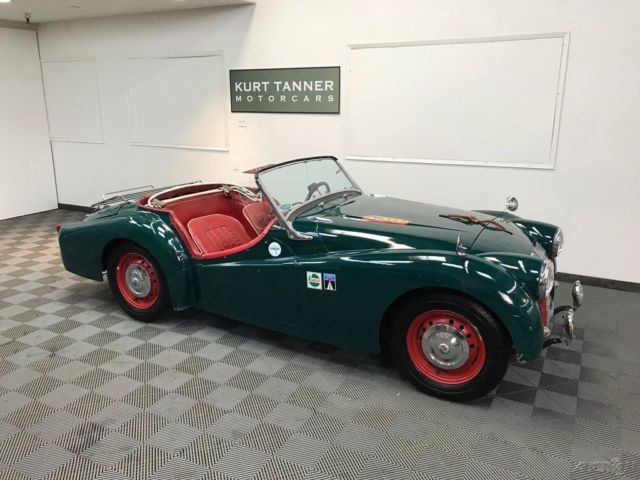 1957 Triumph TR3 SMALL MOUTH. FRONT DISC BRAKES. CHARMING OLD DRIVER. - photo 3