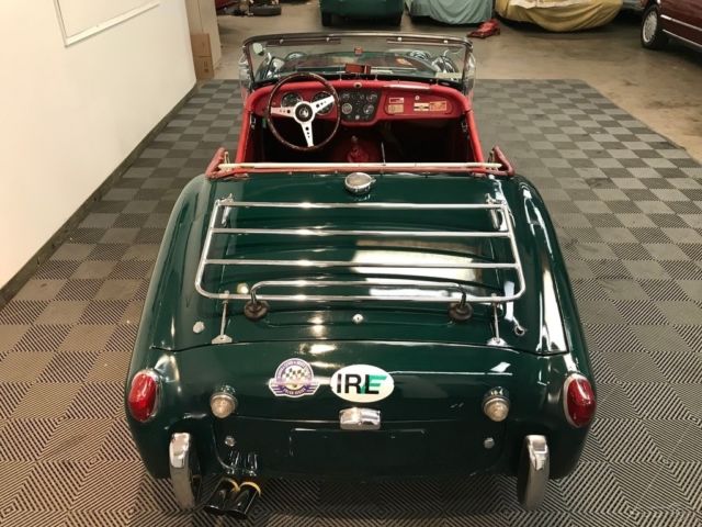 1957 Triumph TR3 SMALL MOUTH. FRONT DISC BRAKES. CHARMING OLD DRIVER. - photo 7