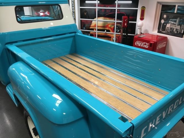 1957 Chevrolet 3600 NAPCO 4X4 - photo 13