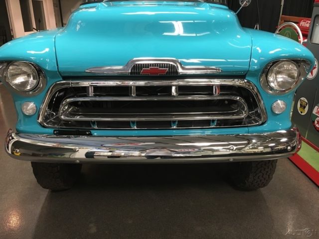 1957 Chevrolet 3600 NAPCO 4X4 - photo 5