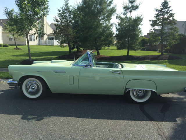 1957 Ford Thunderbird - photo 13