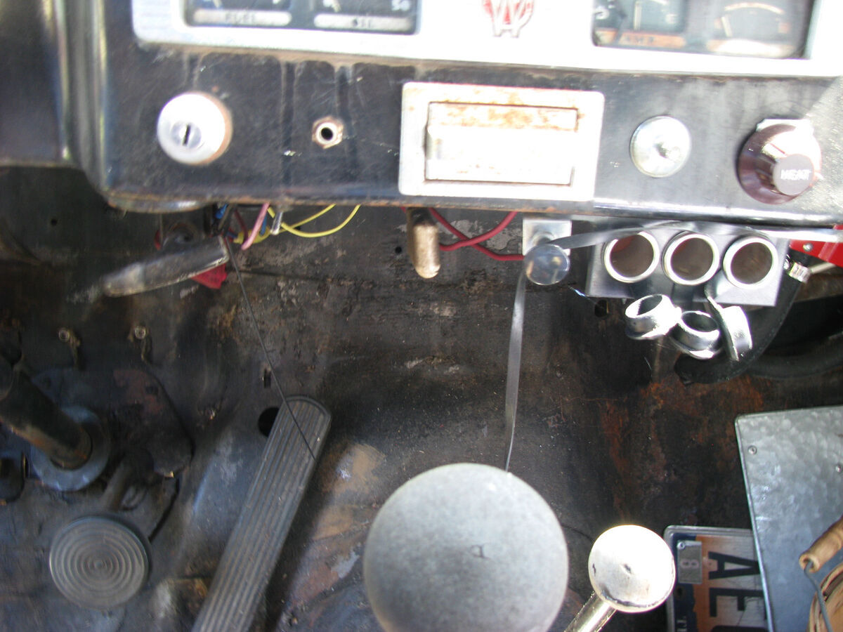 1957 Willys Station Wagon - photo 5