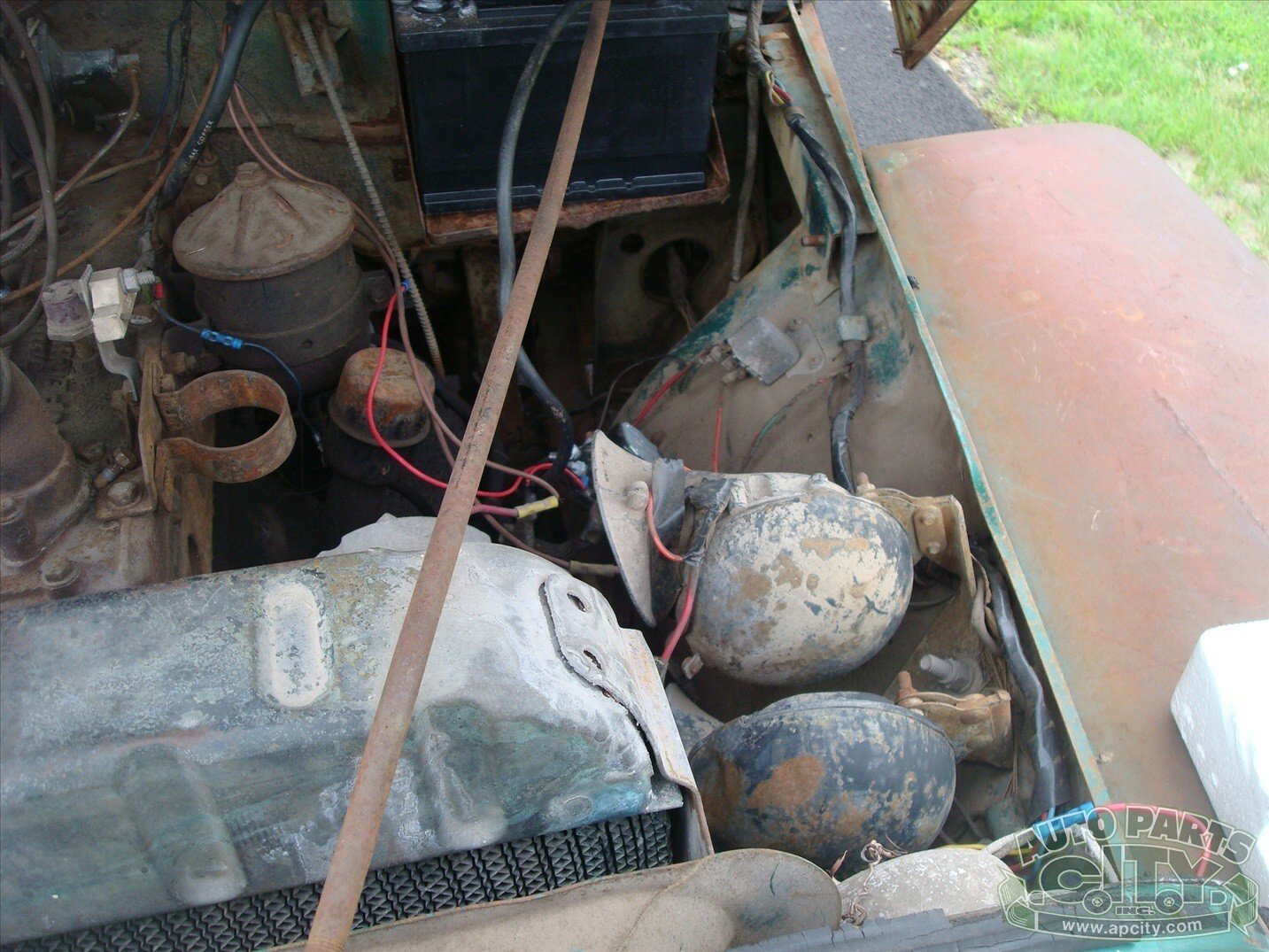 1957 Willys Willys WE SHIP ! NEEDS WORK ! 1957 WILLYS JEEP WAGON - photo 7