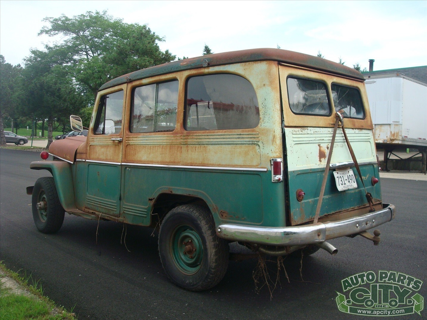 1957 Willys Willys WE SHIP ! NEEDS WORK ! 1957 WILLYS JEEP WAGON - photo 4