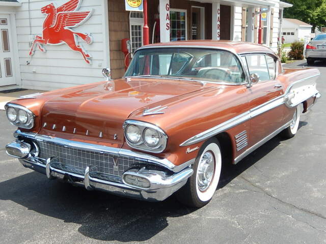 1958 Pontiac Parisienne Sport Coupe