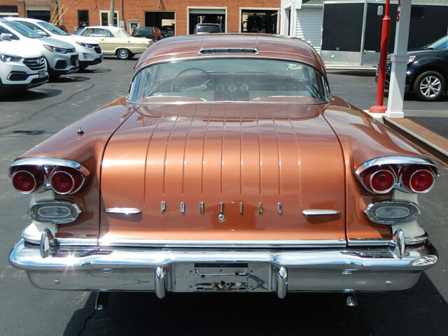 1958 Pontiac Parisienne Sport Coupe - photo 11