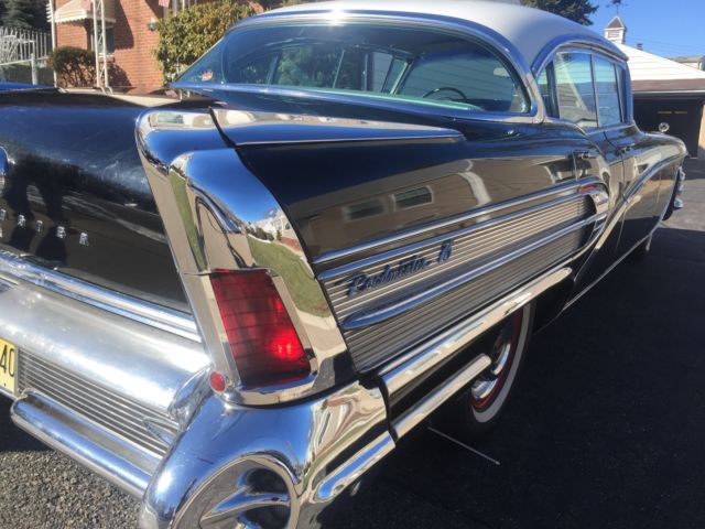 1958 Buick Roadmaster - photo 2