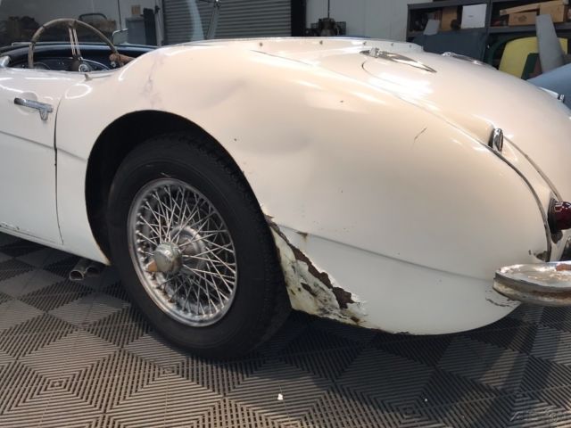 1958 Austin Healey 3000 100-6 BN4. WIRE WHEELS. BJ-8 ENGINE / GEARBOX. CENTERSHIFT - photo 9