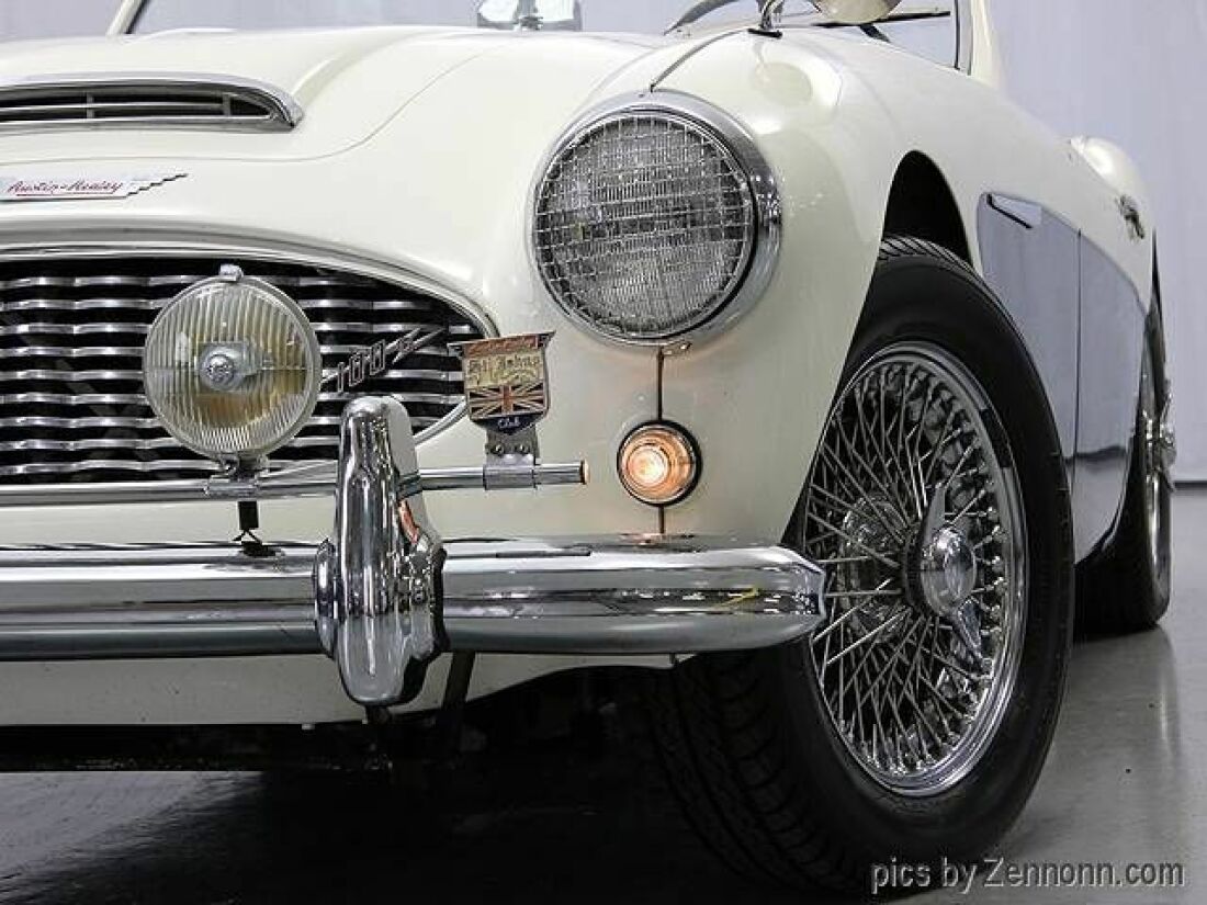 1958 Austin Healey 100-6 BN4 2.6L ST6 convertible - photo 8