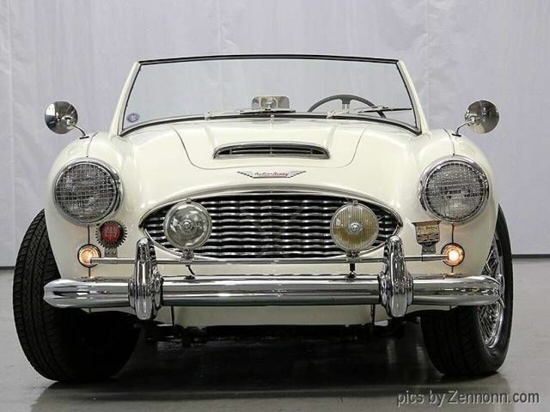 1958 Austin Healey 100-6 BN4 2.6L ST6 convertible - photo 9