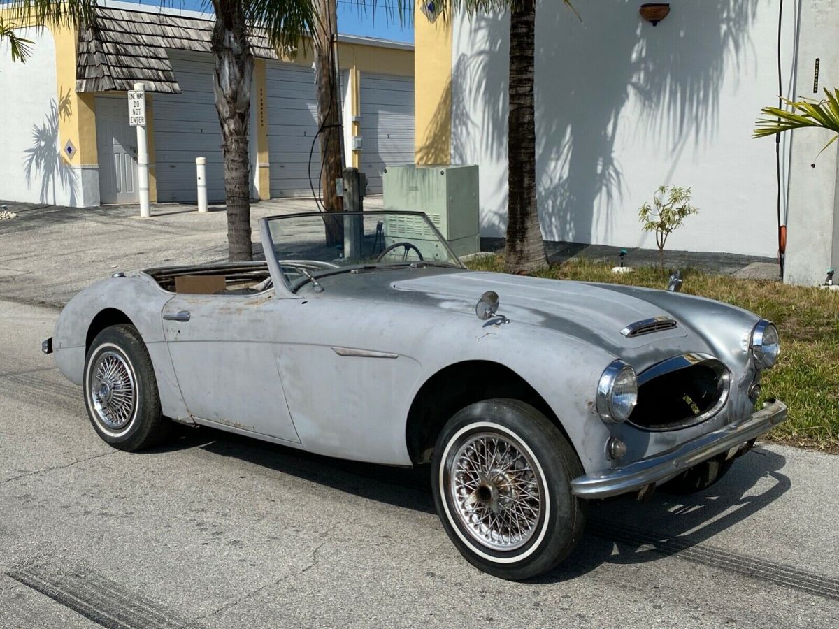 1958 Austin Healey 100-6 - photo 2