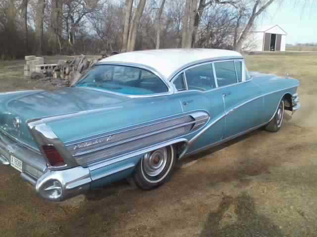 1958 Buick Roadmaster - photo 2