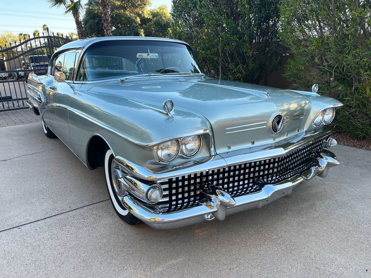 1958 Buick Roadmaster - photo 2