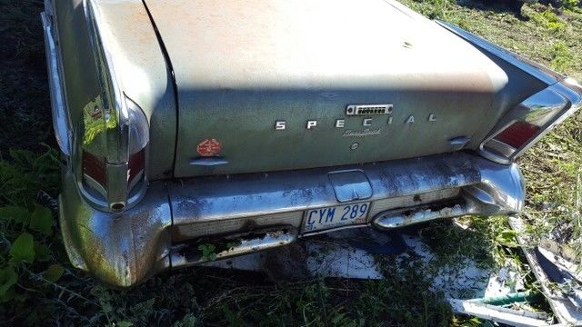 1958 Buick Roadmaster Sedan - photo 3