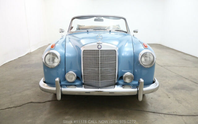 1958 Mercedes-Benz 220SE Cabriolet - photo 2