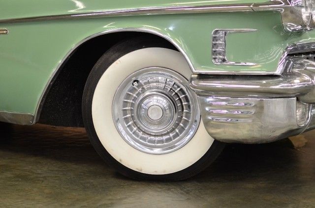 1958 Cadillac DeVille 2 OWNERS - V8 - NEW TIRES - ORIGINAL PAINT - photo 3