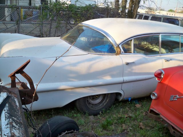 1958 Cadillac DeVille 4 door hardtop - photo 3