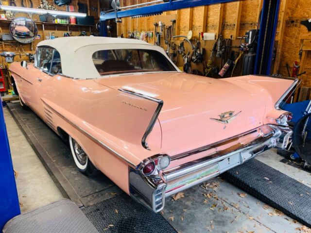 1958 Cadillac Convertible - photo 12