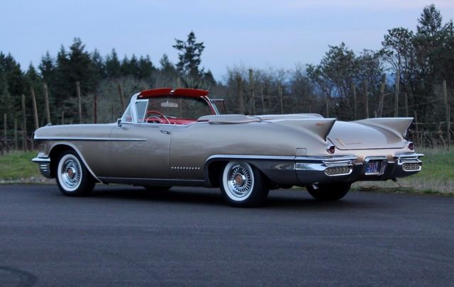 1958 Cadillac Eldorado Biarritz - photo 12