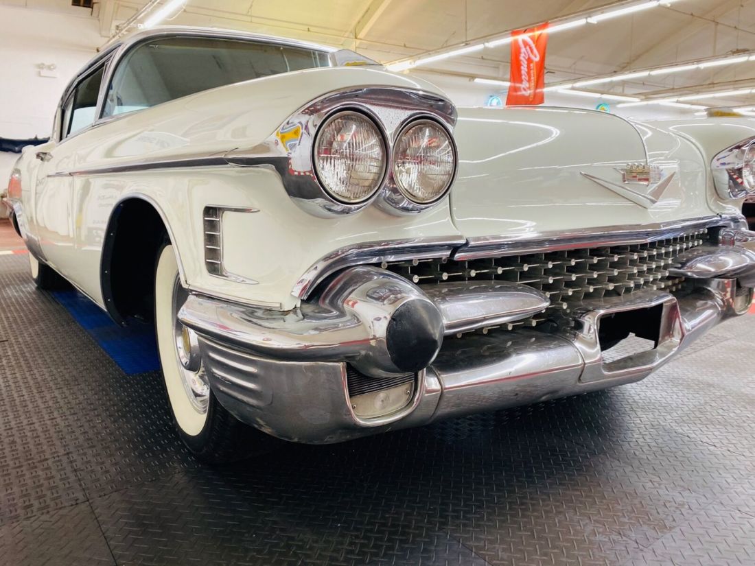 1958 Cadillac Eldorado - SEVILLE COUPE - VERY CLEAN BODY - NICE PAINT - S - photo 8
