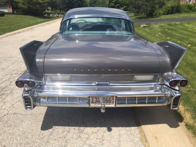 1958 Cadillac Fleetwood - 60 SPECIAL 4 DOOR HARDTOP - CLASSIC CRUISER- - photo 5
