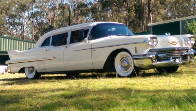 1958 Cadillac Fleetwood - photo 11
