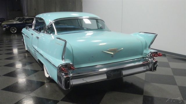 1958 Cadillac Series 62 Sedan - photo 10