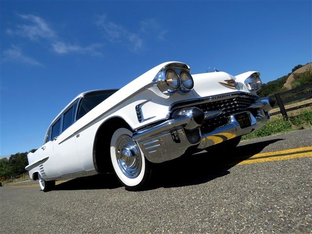 1958 Cadillac Fleetwood - photo 11
