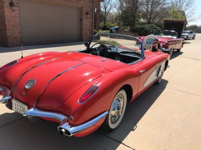 1958 Chevrolet Corvette Convertible with Hard Top - photo 8