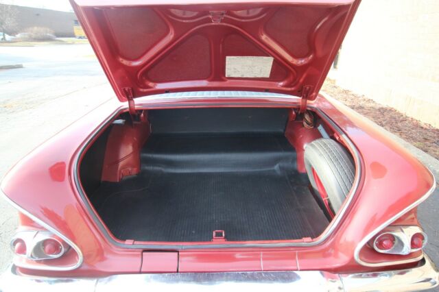 1958 Chevrolet Biscayne - 350 4spd - photo 12