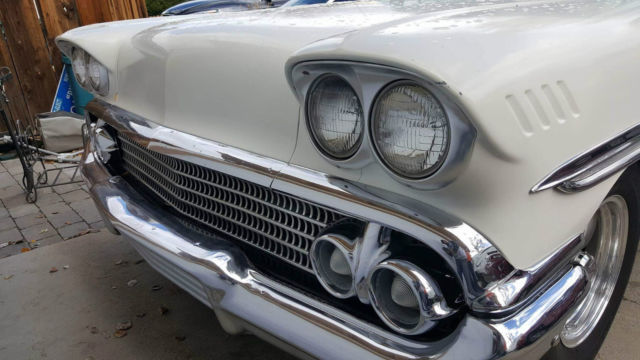1958 Chevrolet - photo 2