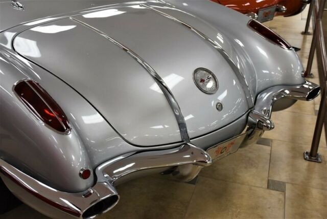 1958 Chevrolet Corvette 2x4bbl - photo 9