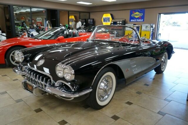 1958 Chevrolet Corvette 2x4bbl - photo 2