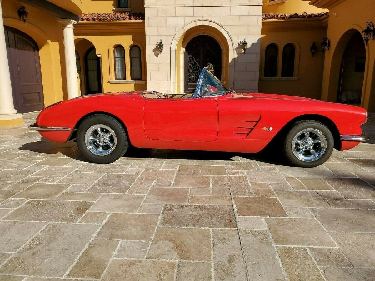1958 Chevrolet Corvette CUSTOM RESTORED - photo 2