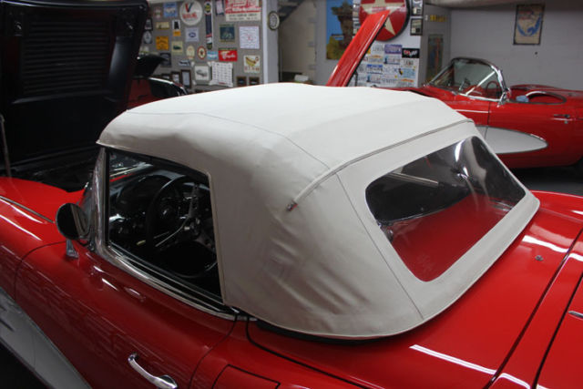 1958 Chevrolet Corvette Red with White coves - photo 3