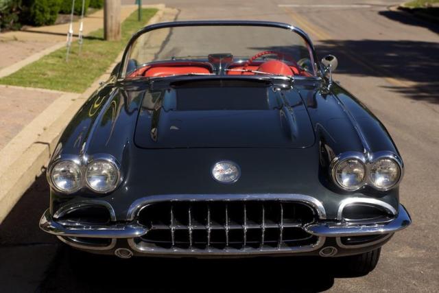 1958 Chevrolet Corvette Convertible - photo 5