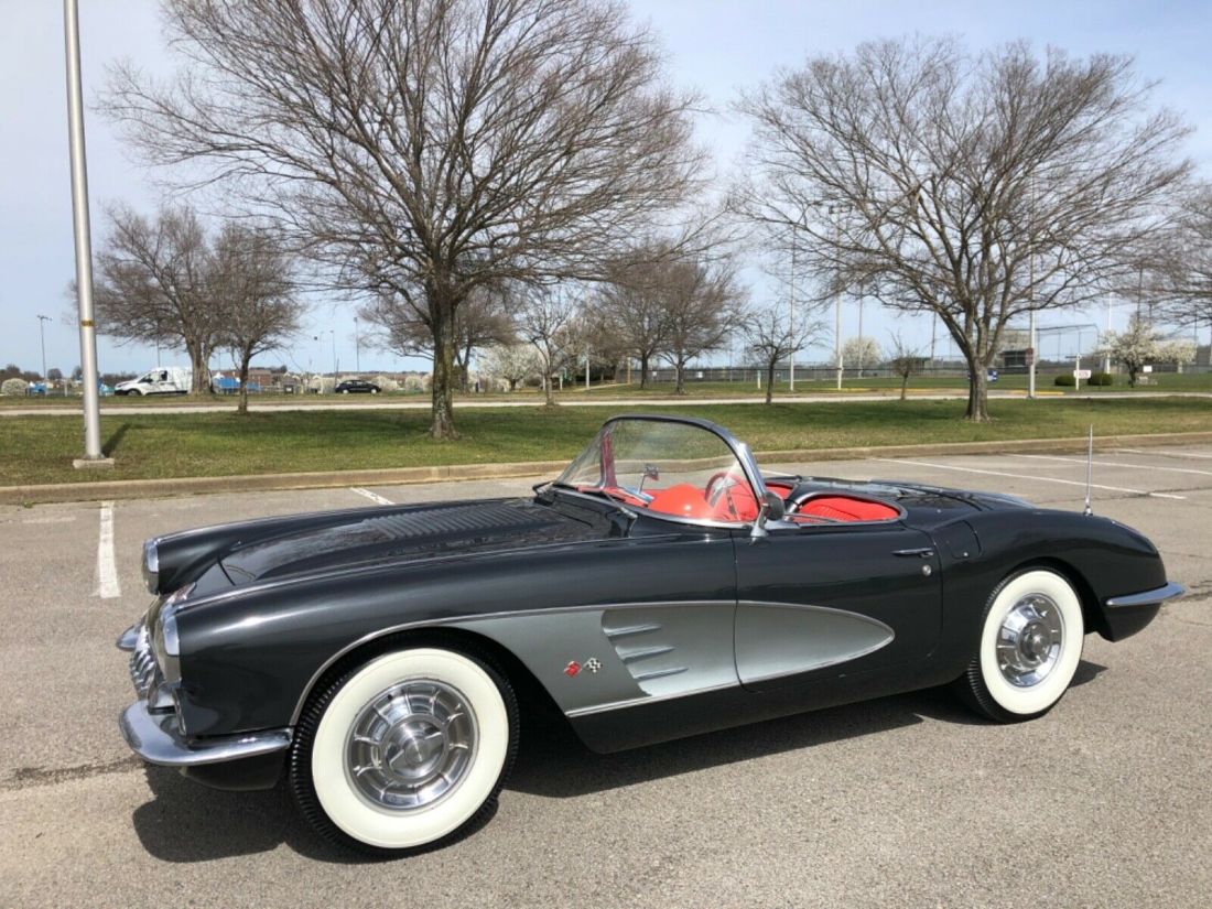 1958 Chevrolet Corvette - photo 2
