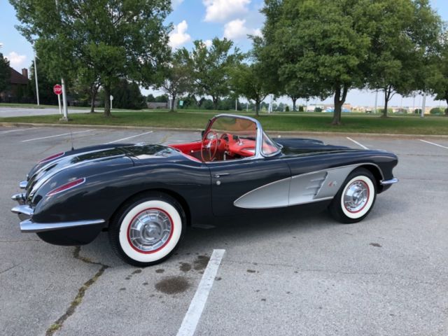 1958 Chevrolet Corvette - photo 3