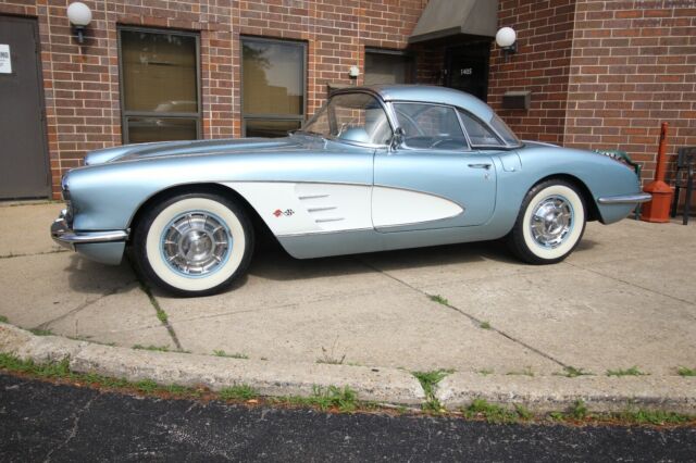 1958 Chevrolet Corvette - Both Tops - A/C - photo 2