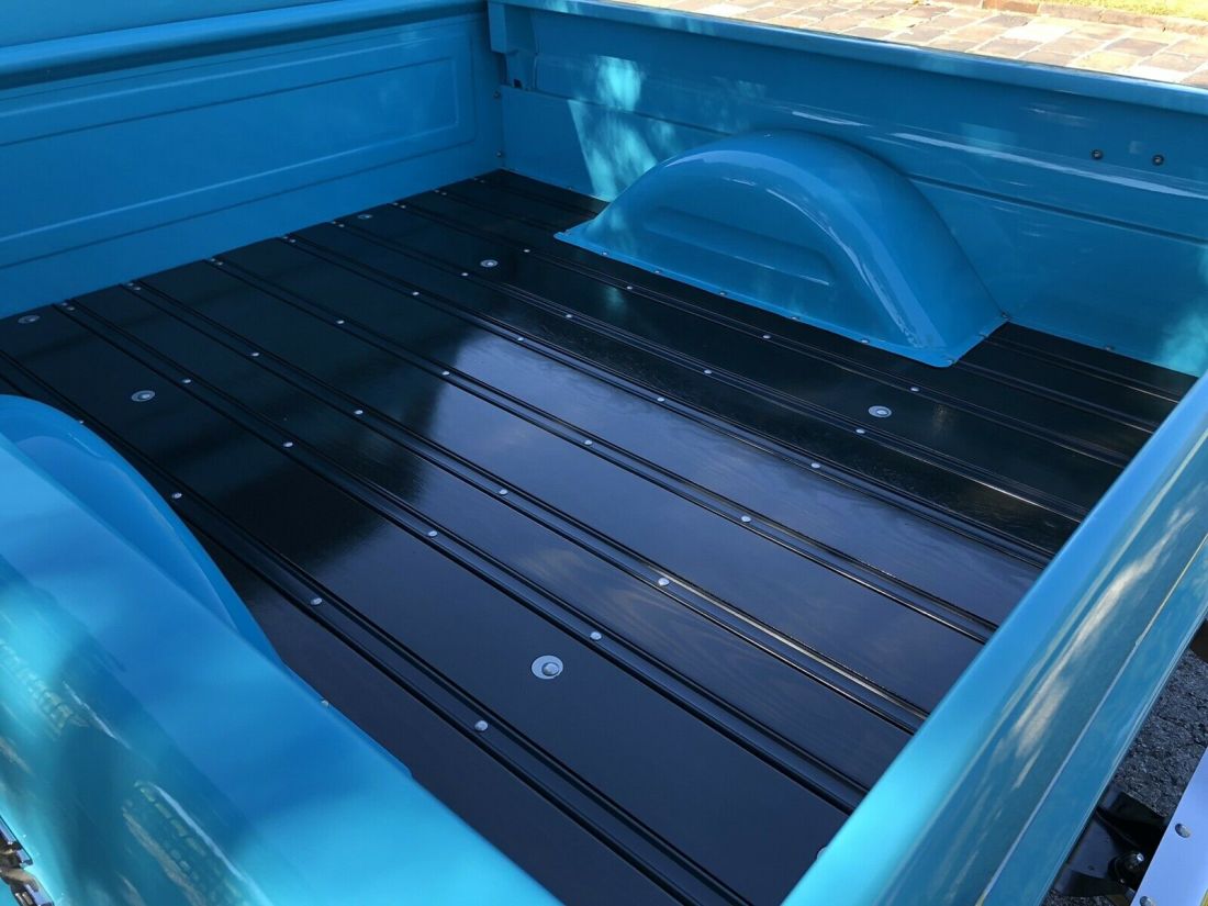 1958 Chevrolet NAPCO Apache - photo 11