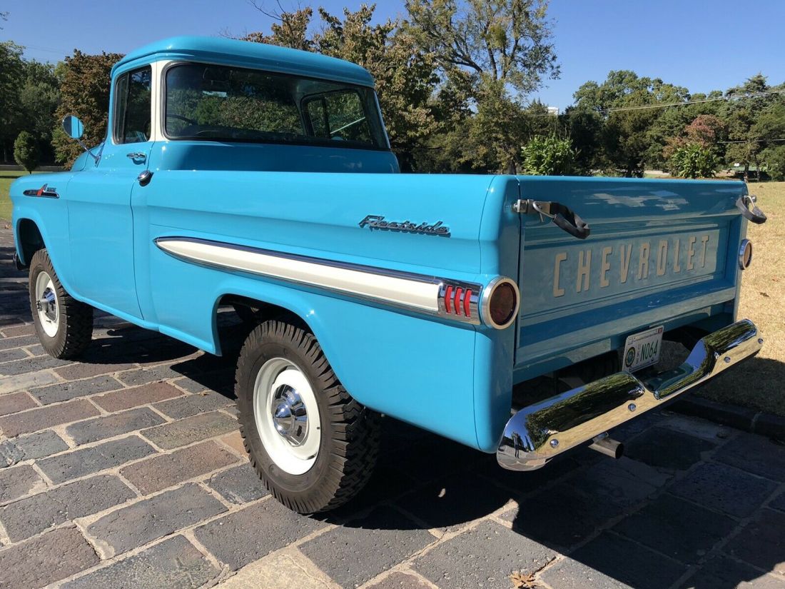 1958 Chevrolet NAPCO Apache - photo 2
