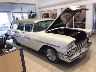 1958 CHEVY YEOMAN STATION WAGON - CLASSIC!!! 1958 Chevrolet Yeoman Chrome
