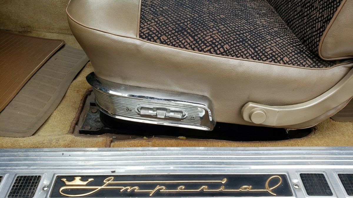 1958 Chrysler Imperial 2 door - photo 11