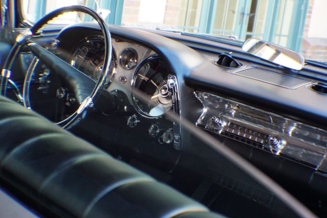 1958 Chrysler Imperial Ghia Limousine - photo 12