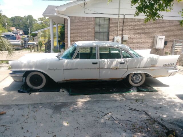 1958 Chrysler New Yorker - photo 3