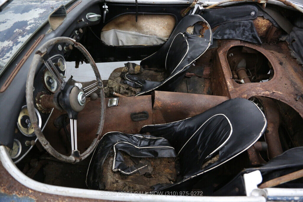 1958 Austin Healey 100-6 BN4 Convertible Sports Car - photo 10