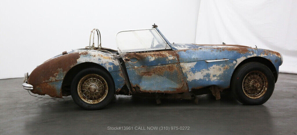 1958 Austin Healey 100-6 BN4 Convertible Sports Car - photo 4